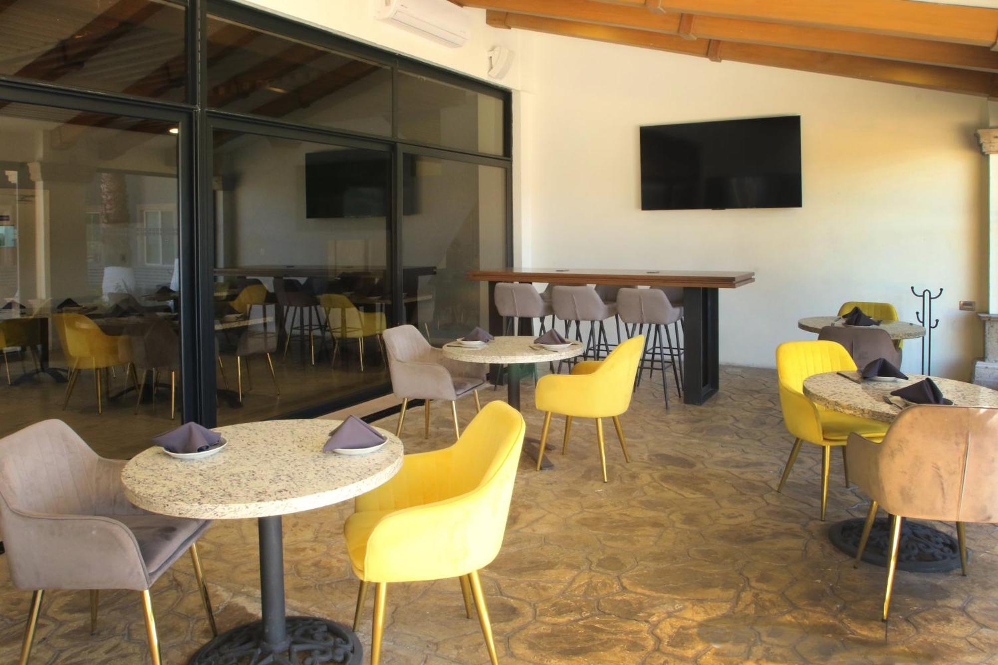 Voco Saltillo Suites By Ihg Ngoại thất bức ảnh