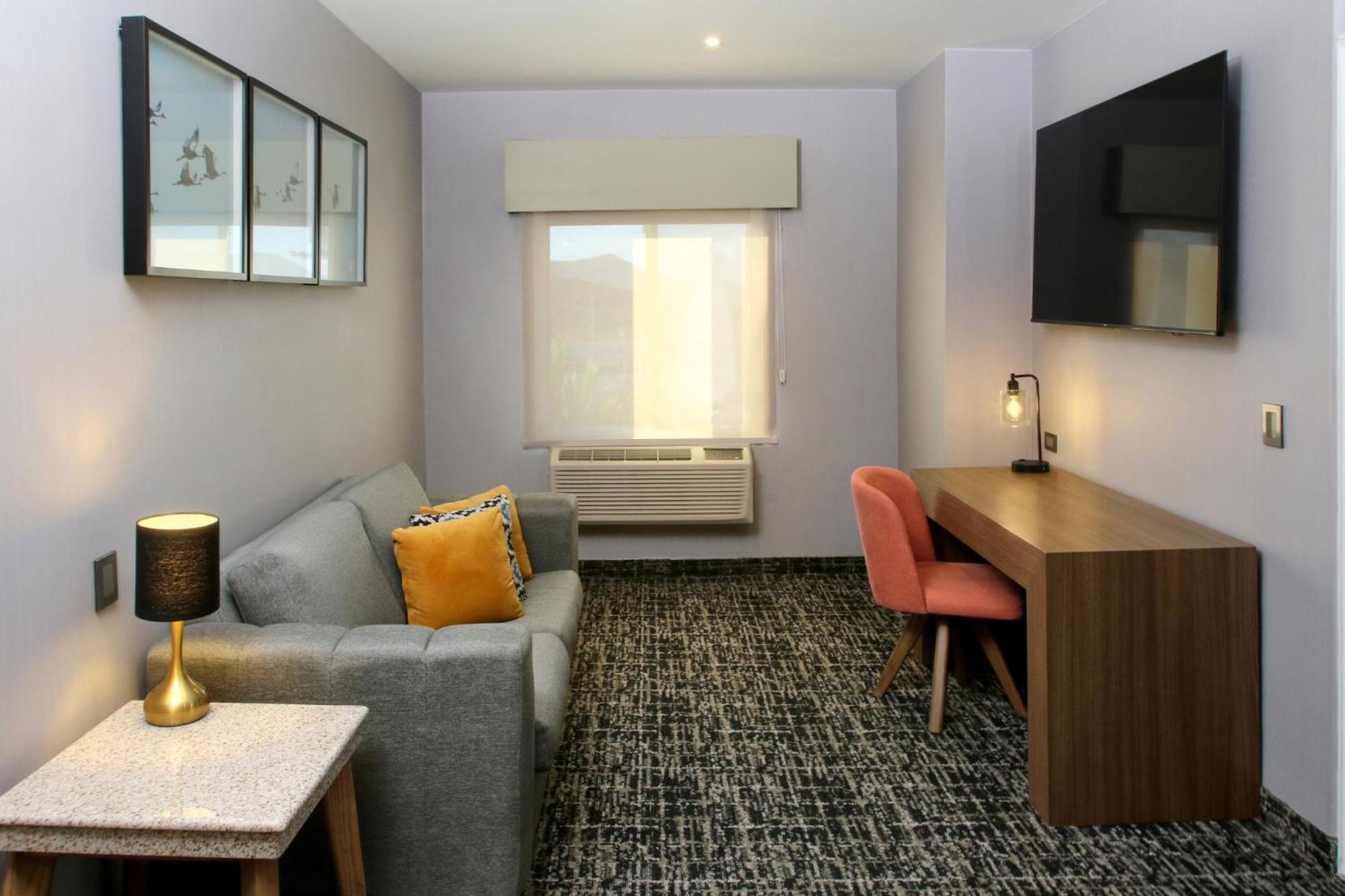 Voco Saltillo Suites By Ihg Ngoại thất bức ảnh